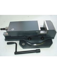 Hydraulik Schraubstock Hilma 125mm mit Drehplatte Deckel Fräsm. (kauf)